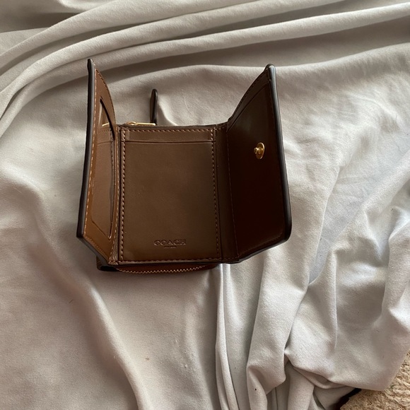 Coach Wallet - Picture 2 of 8